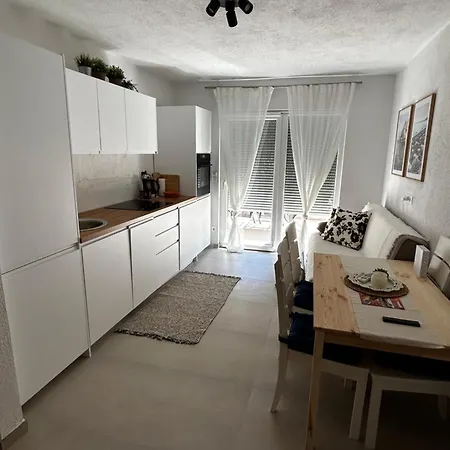 Apartment Marin